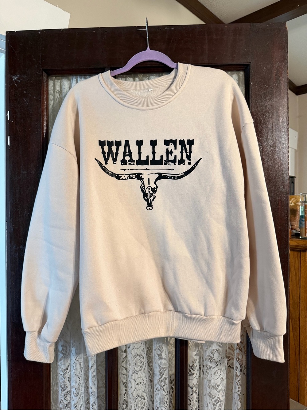 SHEIN Cream Crewneck Sweatshirt with BLACK 'WALLEN' Graphic